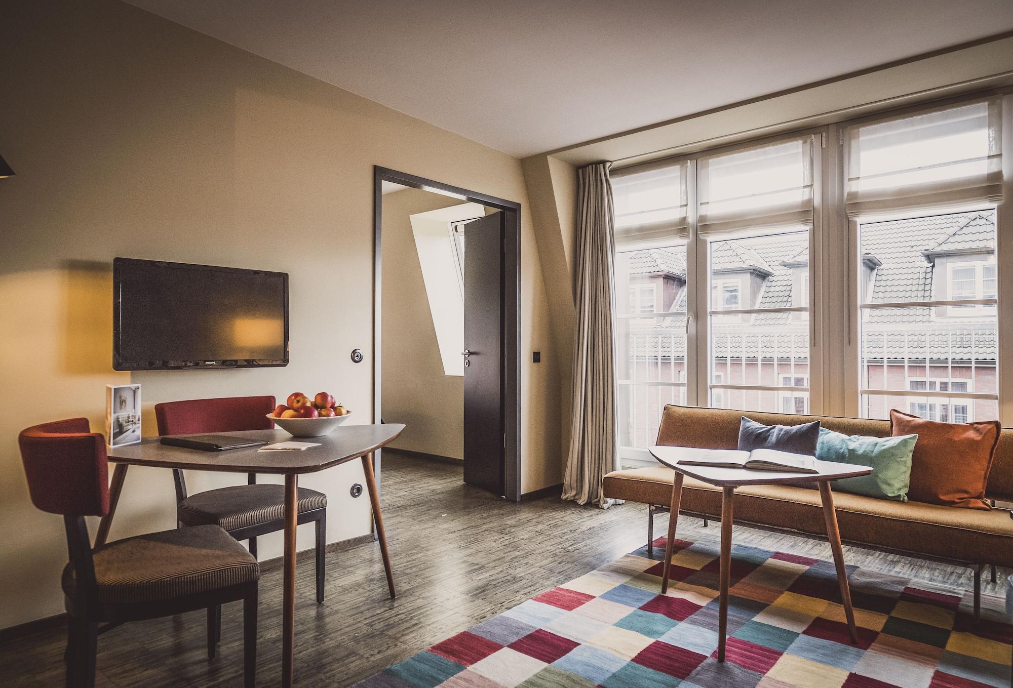 Henri Hotel Hamburg Downtown Exterior photo