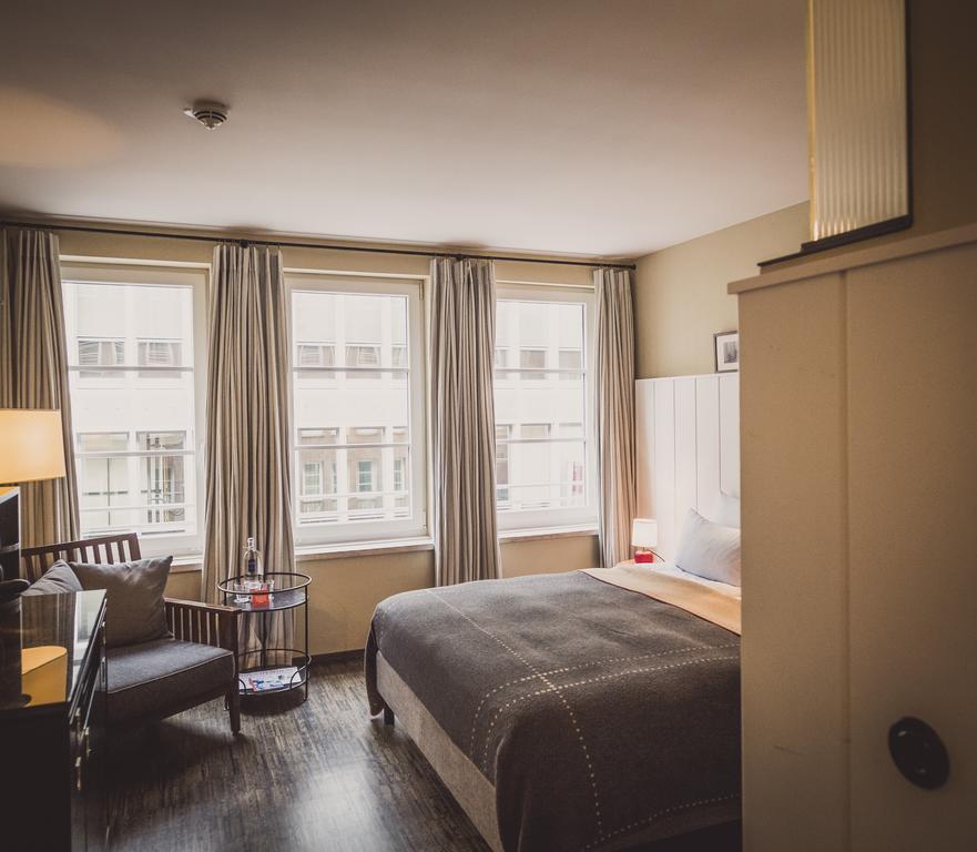 Henri Hotel Hamburg Downtown Exterior photo